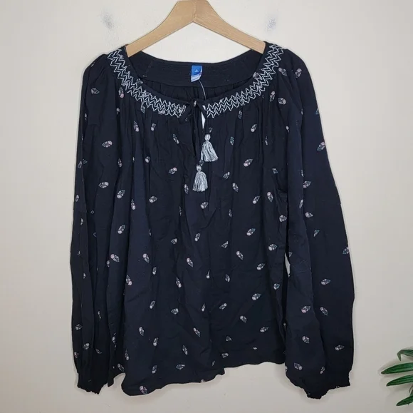 NWT Old Navy | Black Floral Embroidered Boho Long Sleeve Top Size XL Tall - Picture 1 of 5